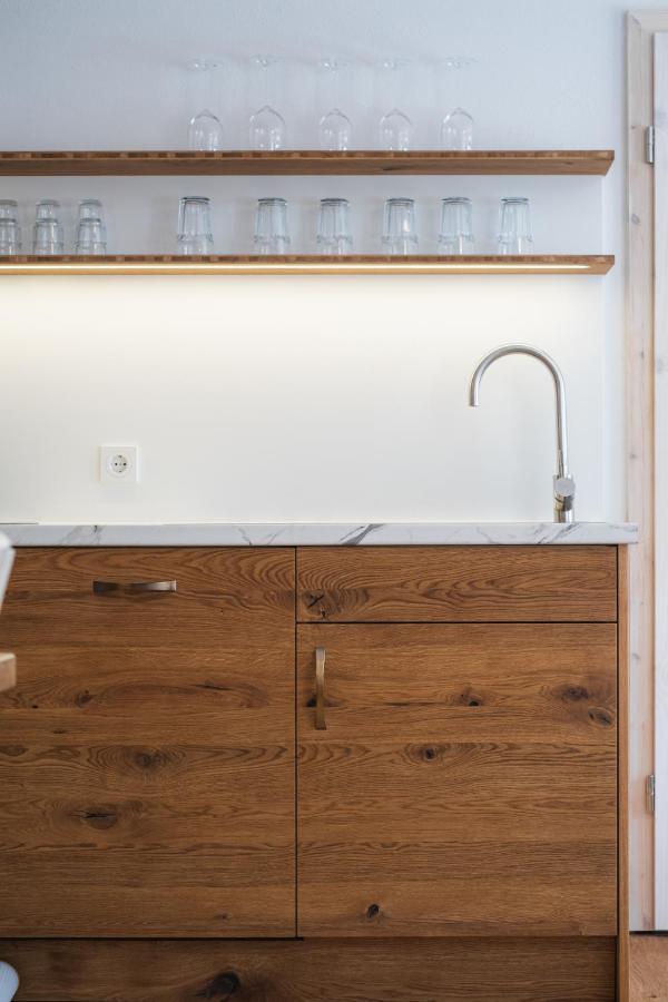 Gehobenes Ambiente In Historischer Wohnung 발팅 외부 사진